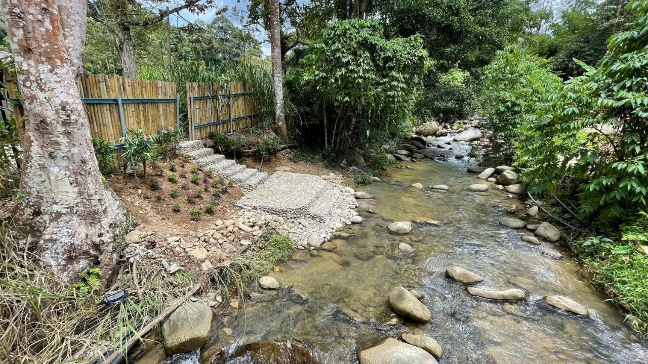 Charis Pool Villa 1 - 3 Bedroom With Private Pool Bentong Extérieur photo